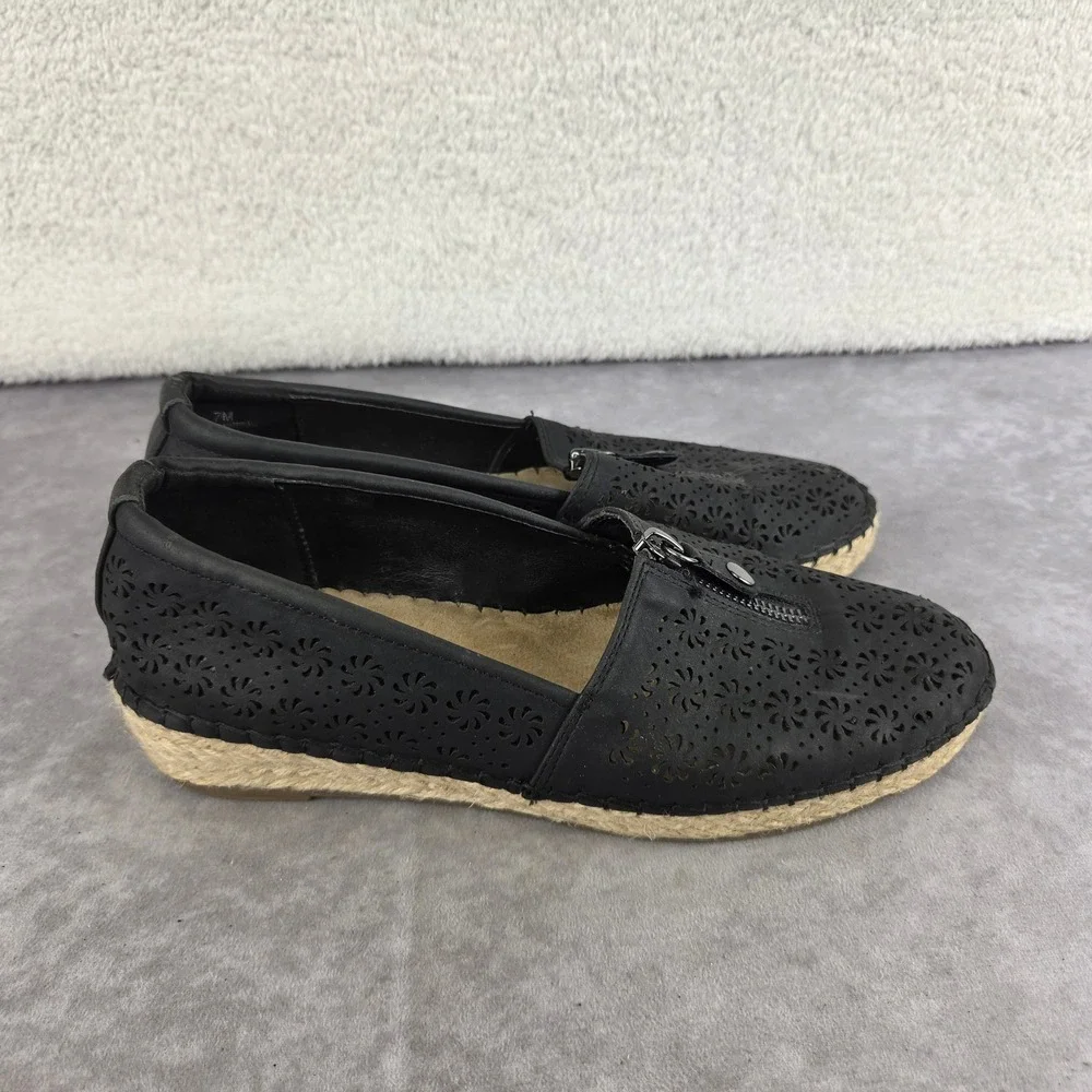 Easy Street Black Laser Cut Floral Espadrille Flats Zipper Accent Slip On Shoes